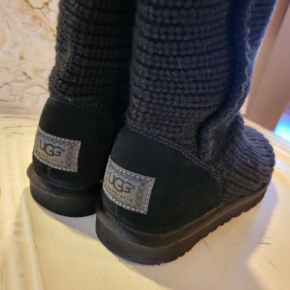Ugg Classic Cardigan Boot 1159 - Picture 12 of 15